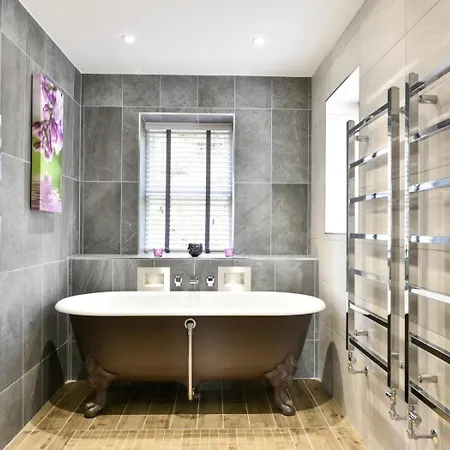 6 Bed In Otley Oc-g0022 Fewston