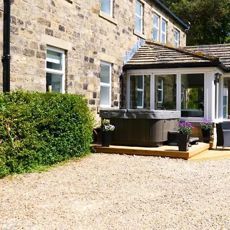 6 Bed In Otley Oc-g0022